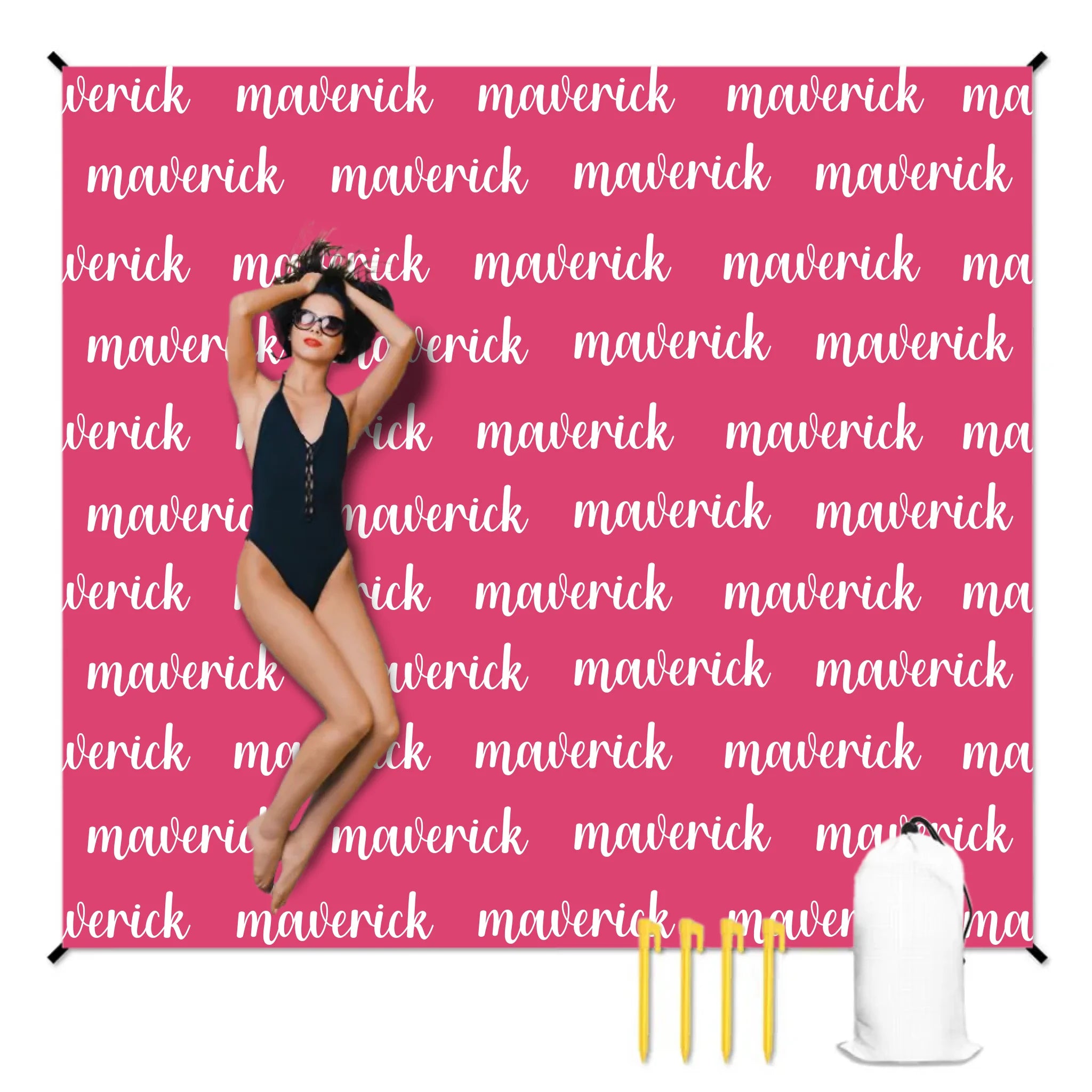 人物沙滩垫无纹理样机 2